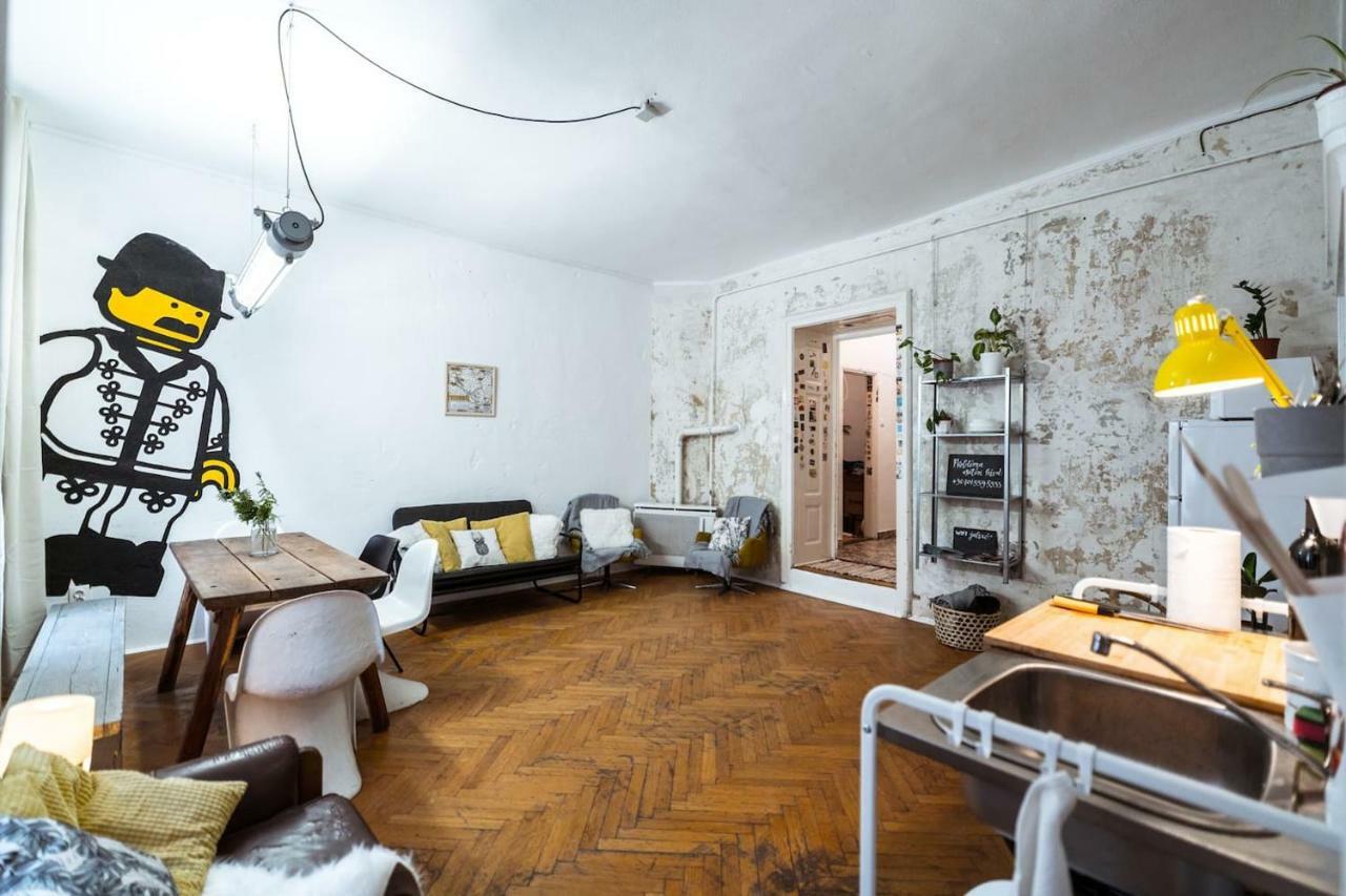 A Szoba Apartman Pécs Extérieur photo